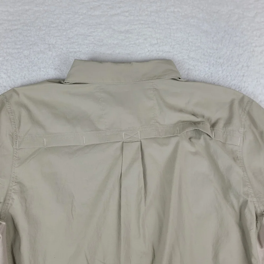 REI Coop Shirt Mens Medium Stone Beige Outdoor Vented Button Up Short Sleeve